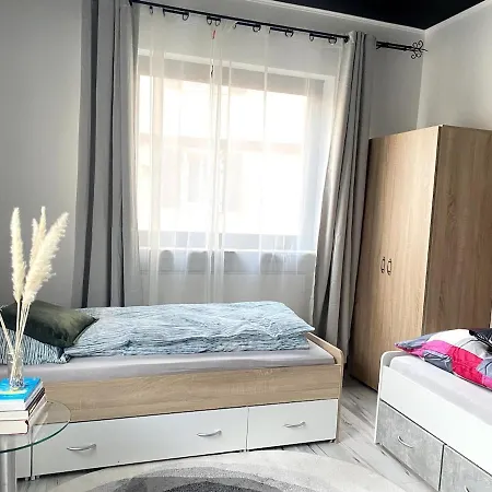 Rumbleinthejungle فينكل اوستريش